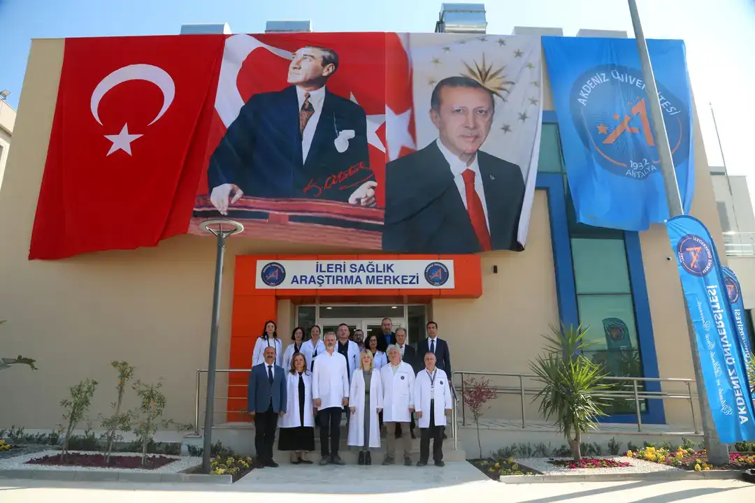 Lösemi ve Lenfomada Çığır Açan Tedavi Yöntemi Akdeniz Üniversitesi’nde 1